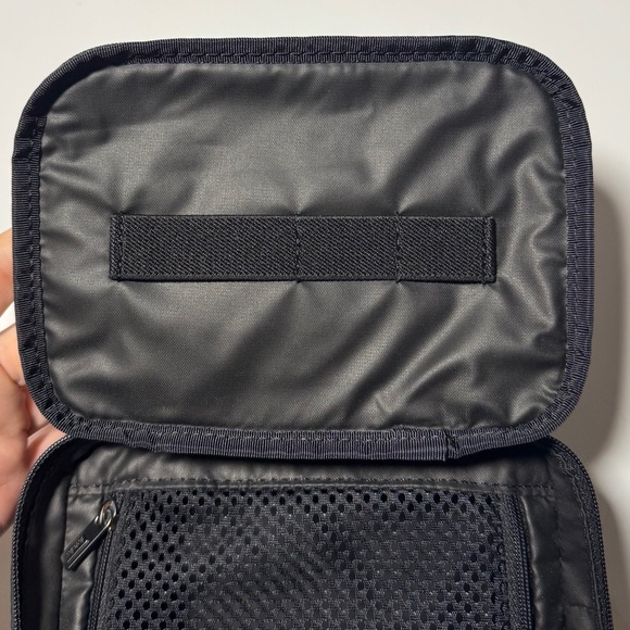 Away Small Tech Case - Picture 6 of 13